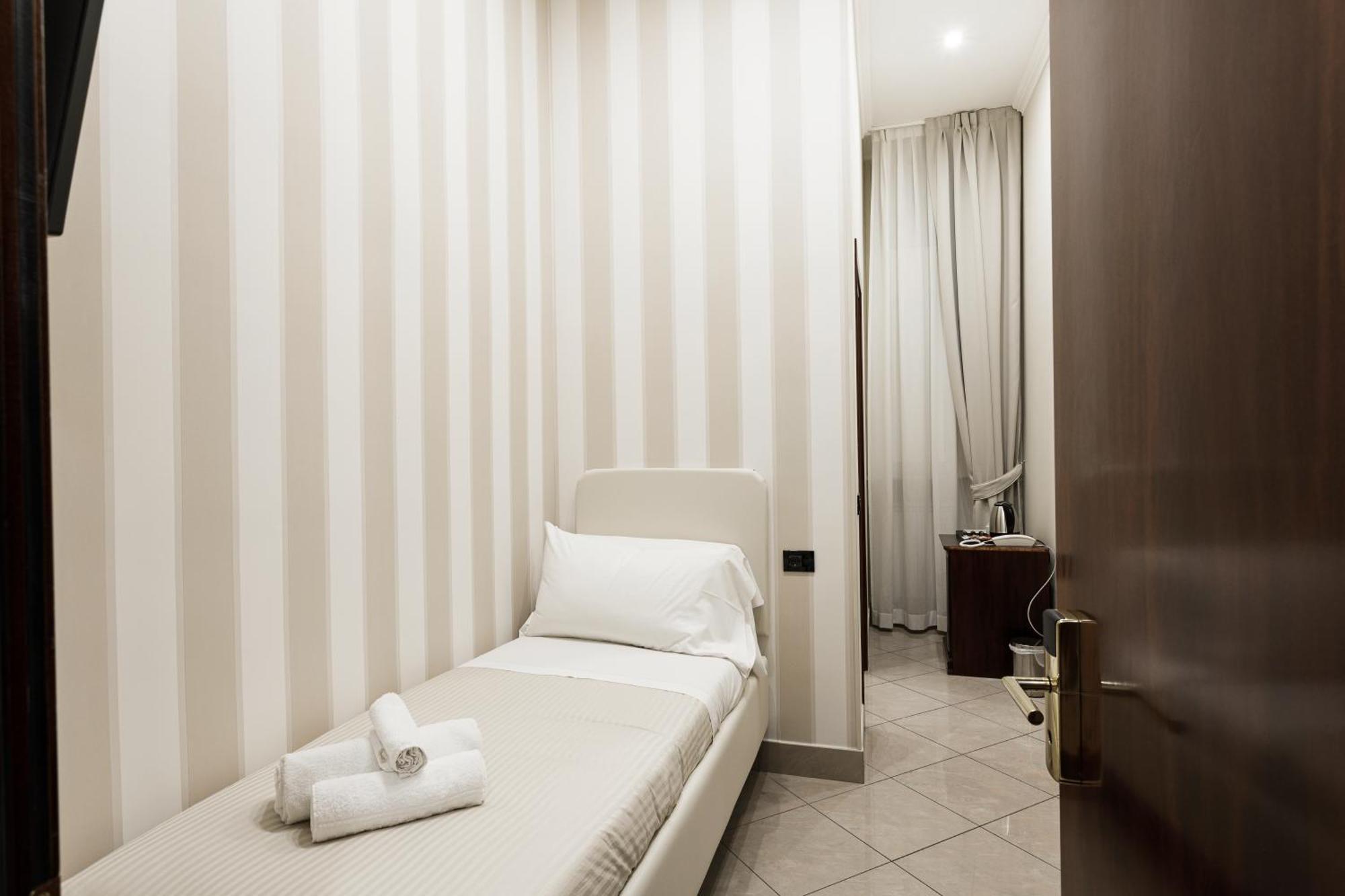 Monti 66 Hotel Rome Exterior photo